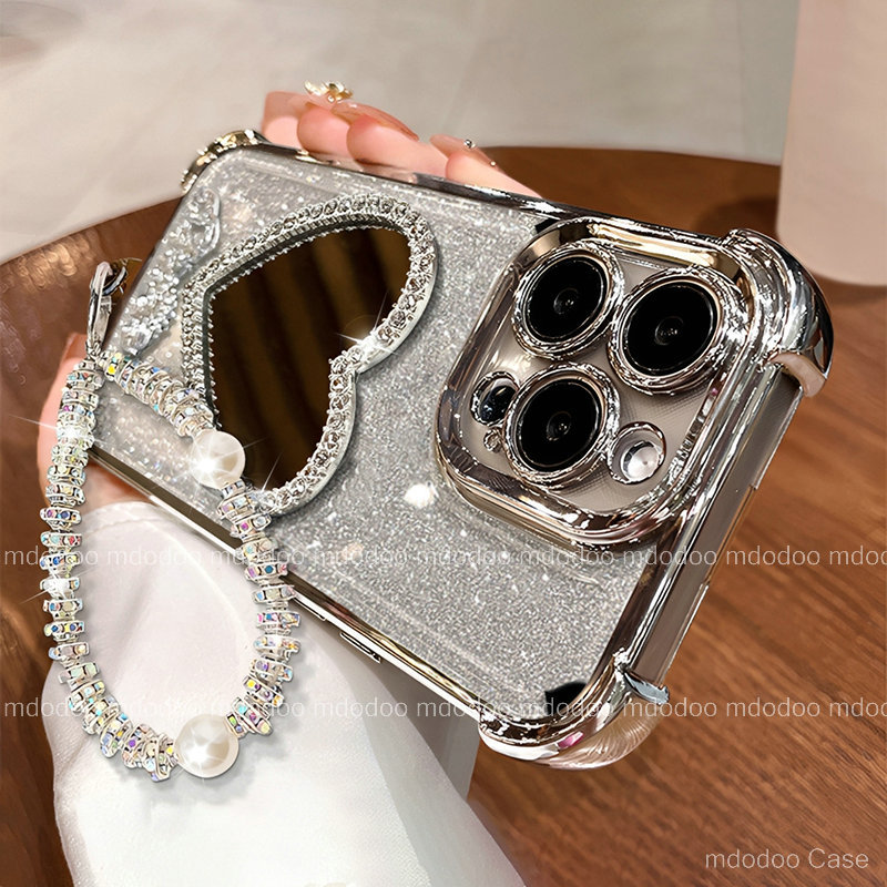 Luxury Plating High quality เคส For OPPO Reno 15 15F 14 Pro 13 13F 12 12F 11 11F 10 Pro+ 10ProPlus Fashion Shining Sparkle powder Diamond Love Mirror Queen Logo Crystal Pearl Lanyard Fine hole Anti-drop Protection Exquisite Soft Phone Case JD 11