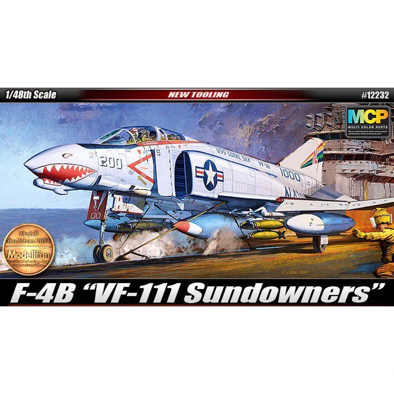 Admiral 12232 American F-4B Ghost VF-111 Squadron Carrier Fighter รุ่นแยกสี