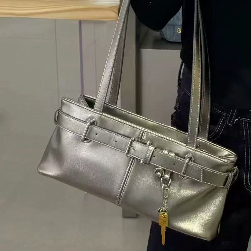 OSOI* Retro Key Bag High-End Feeling All-Match Ladies Handbag Simple Commuter Shoulder Armpit Bag