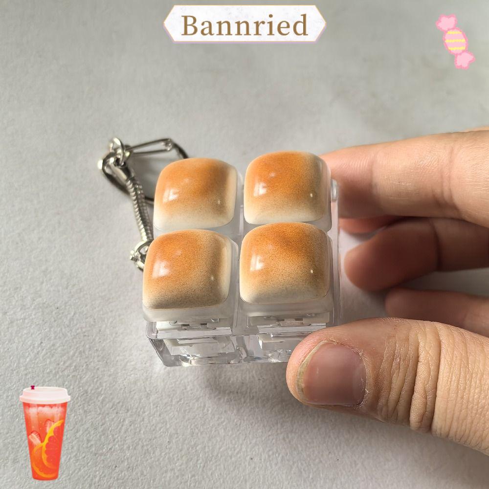 BANNRIEDSG พวงกุญแจ Fidget, คีย์บอร์ด DIY การออกแบบขนมปังคาราเมลแป้นพิมพ์นิ้ว, Clicker บรรเทาความเครียดปุ่ม Keycap Clicker ของเล่นผู้ใหญ่