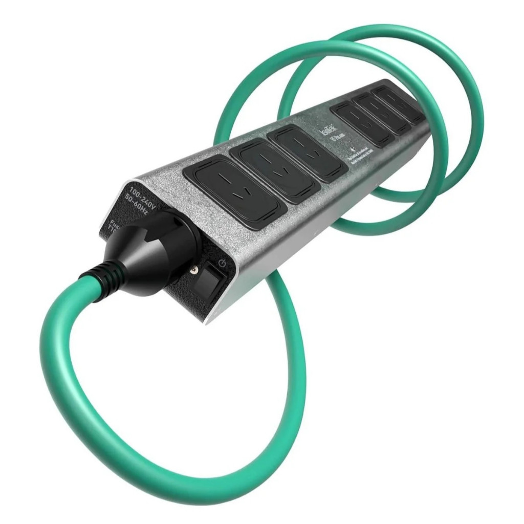 Clean Power Isotek V5 Polaris 6 Way (New)