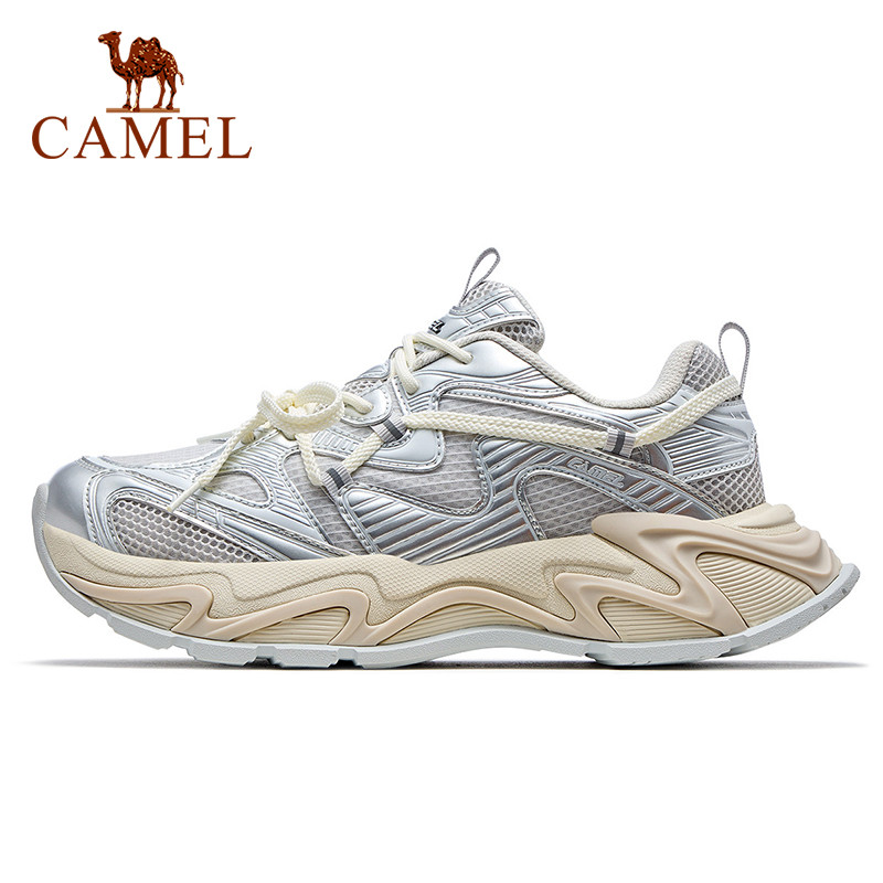รองเท้าผ้าใบแพลตฟอร์ม Camel Galaxy สำหรับผู้หญิง ออกแบบมาเพื่อความสะดวกสบายในการสวมใส่ มีเทคโนโลยีระบายอากาศ และส้นสูง