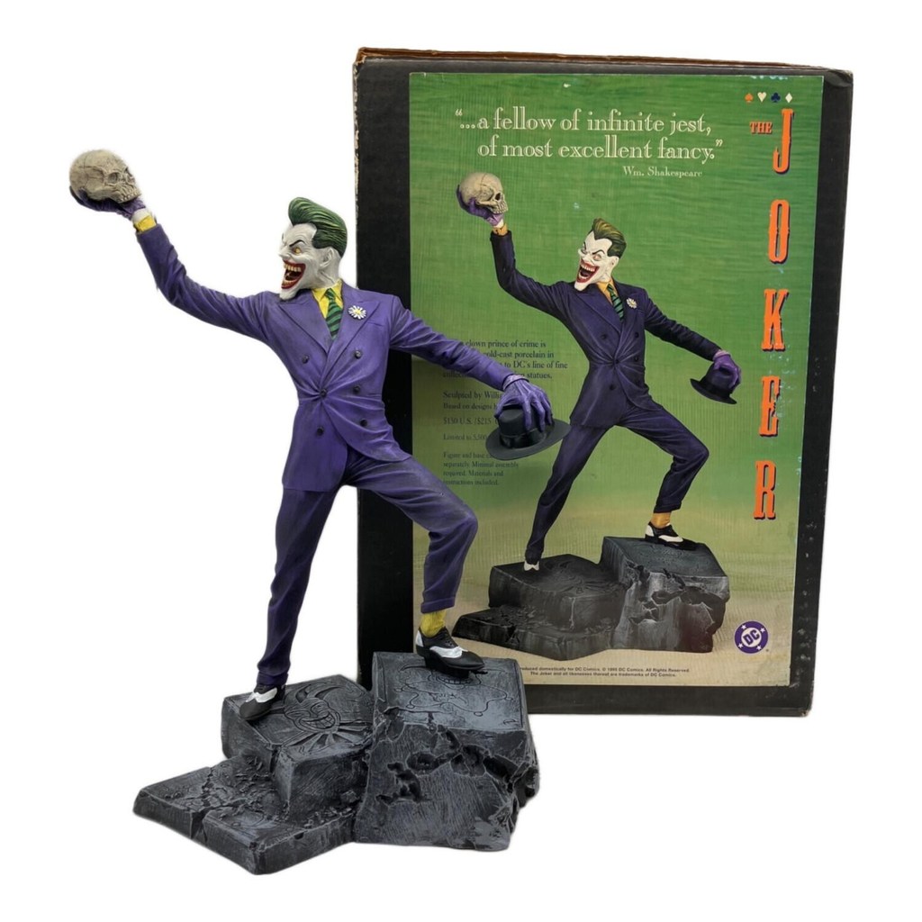 ฟิกเกอร์โจ๊กเกอร์จาก DC Comics ออกแบบโดย W. PAQUET ปี 1995