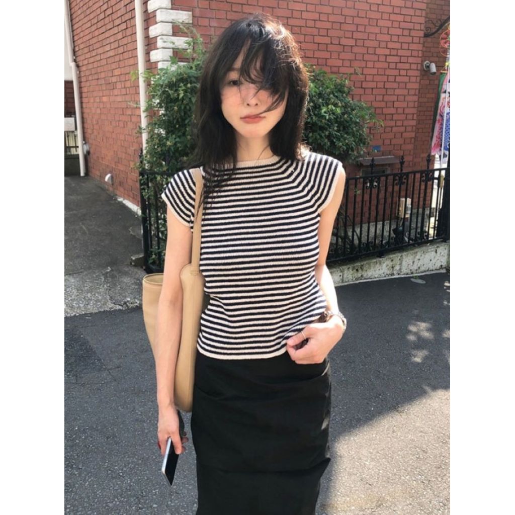 เสื้อถักแขนสั้นลายทาง คอวี สำหรับฤดูร้อน ใส่ได้หลายโอกาส