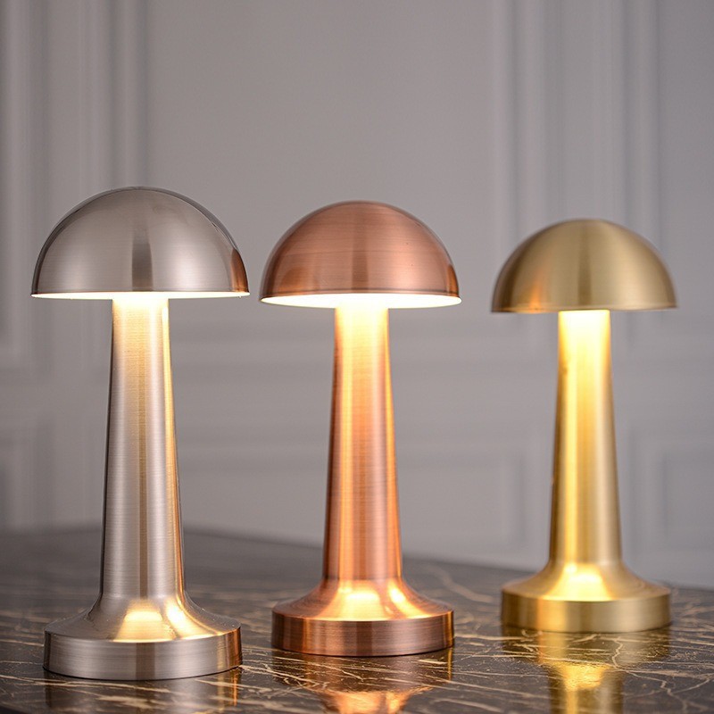 Best-selling bar table lamp USB Rechargeable Touch-Sensitive Retro Metal Table Lamp Decorative Small
