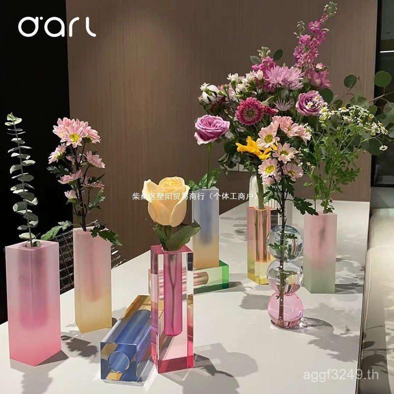 การเปลี่ยนแปลงเครื่องใช้ในบ้านไล่โทนสีหนังสืออะคริลิคอลัมน์สีแดงเล็กๆน้อยๆสไตล์หลักฝันฝ้าเครื่องประด