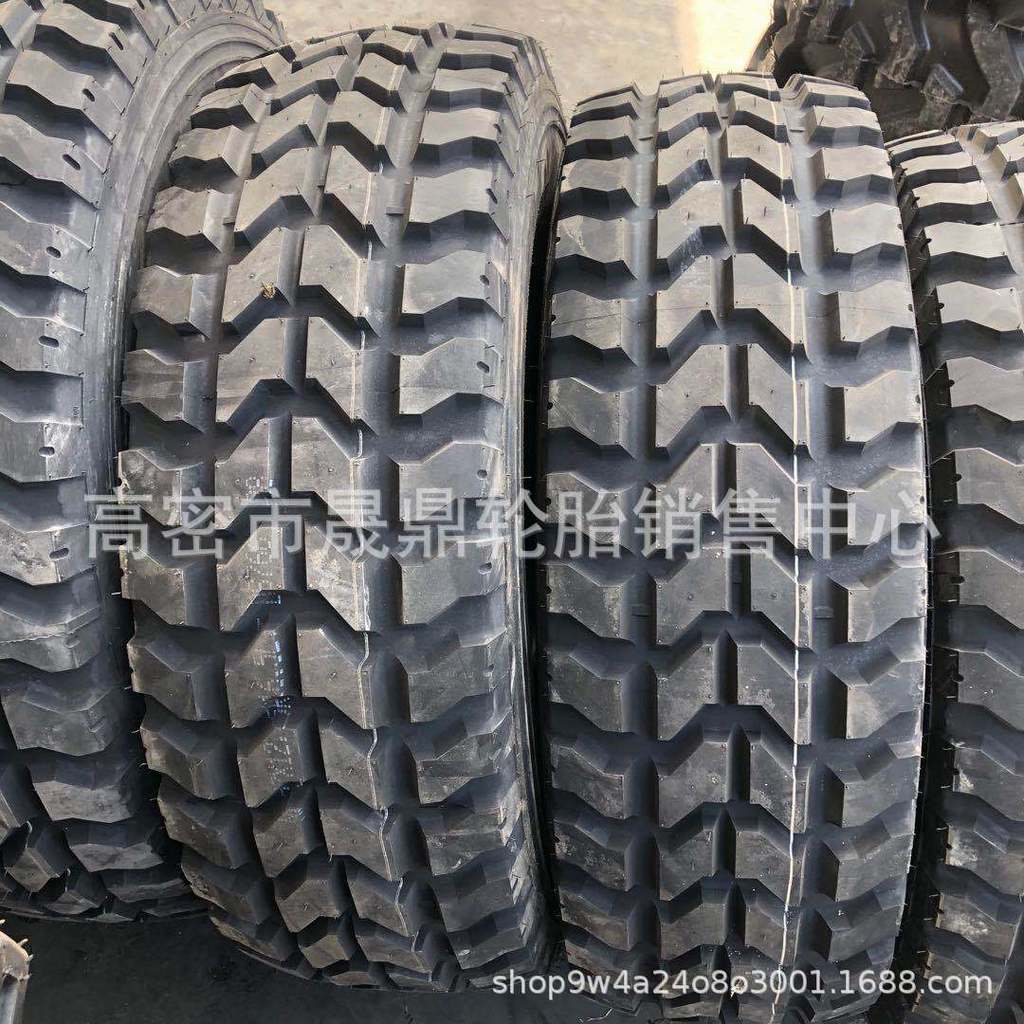 การออกแบบคลาสสิก Dongfeng Double Star/Triangle 11R18 12/12.5 R20 37x12.5 R16.5 ยางออฟโรดป้องกันการระ