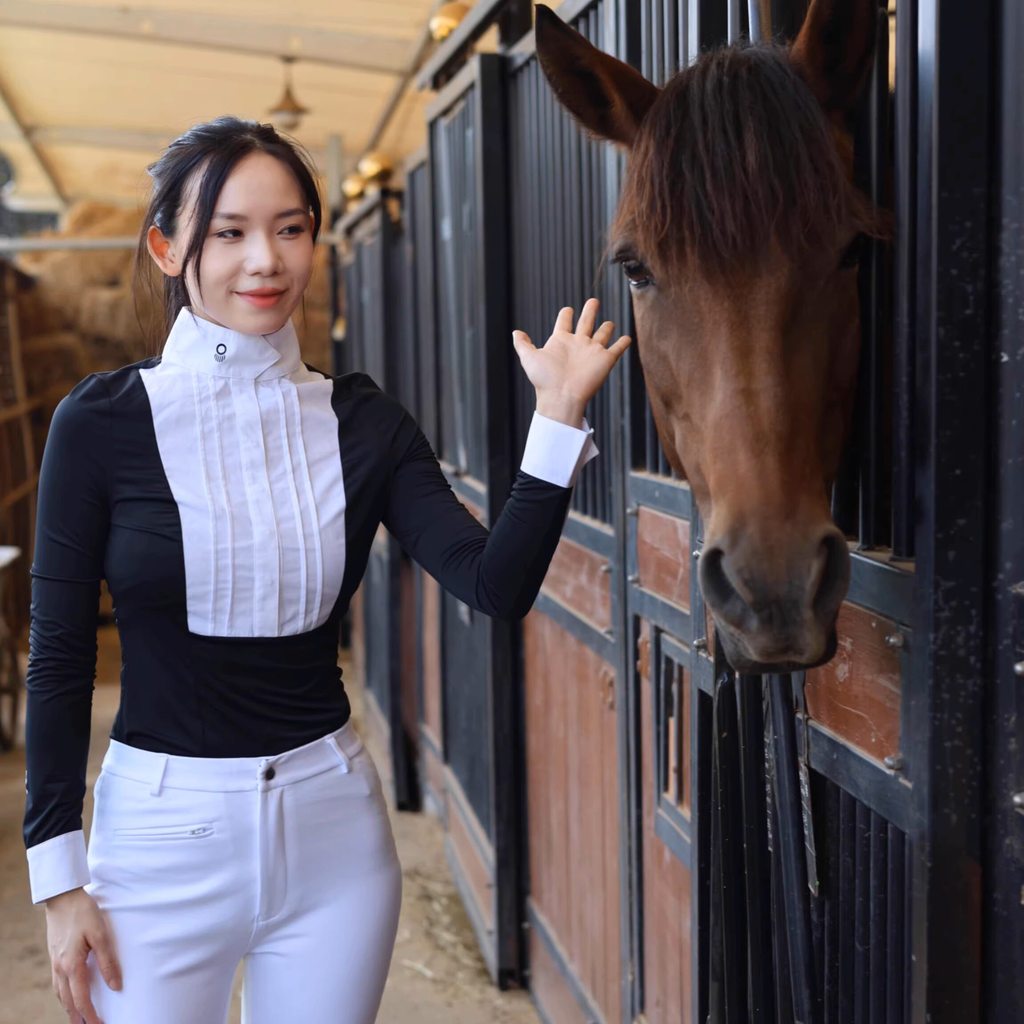 เสื้อยืดแขนยาวสำหรับขี่ม้า Ariat แห้งไวและยืดหยุ่นสูง มีสต็อกพร้อมจัดส่งทันที