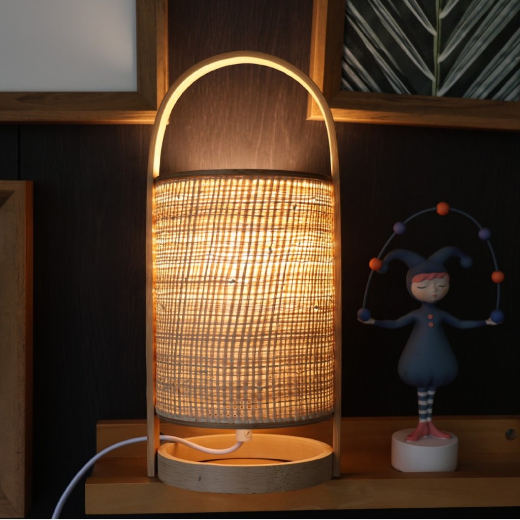 Natural table lamp, desk lamp, bedroom bedside lamp, desk lamp, raffia table lamp