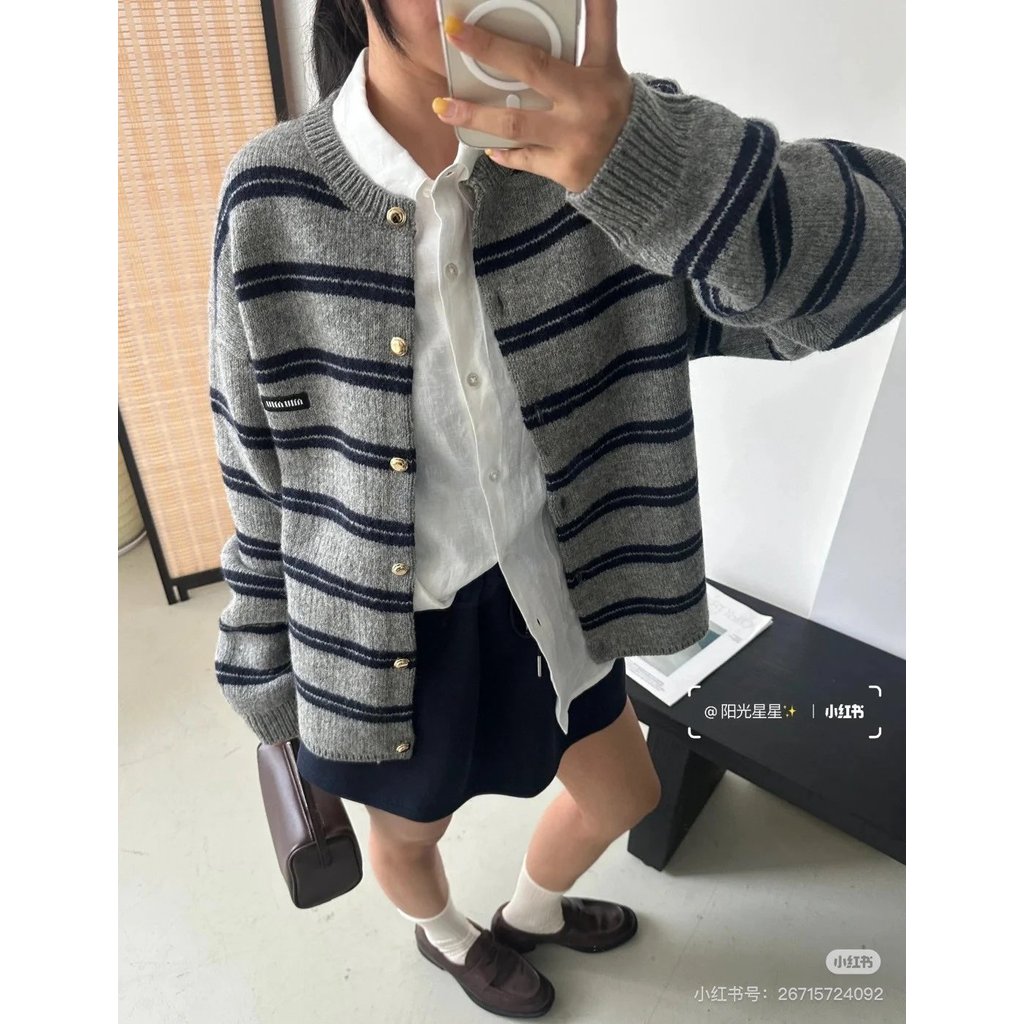 Miumiu Mumu 25 เสื้อคาร์ดิแกนลายทางสไตล์ใหม่