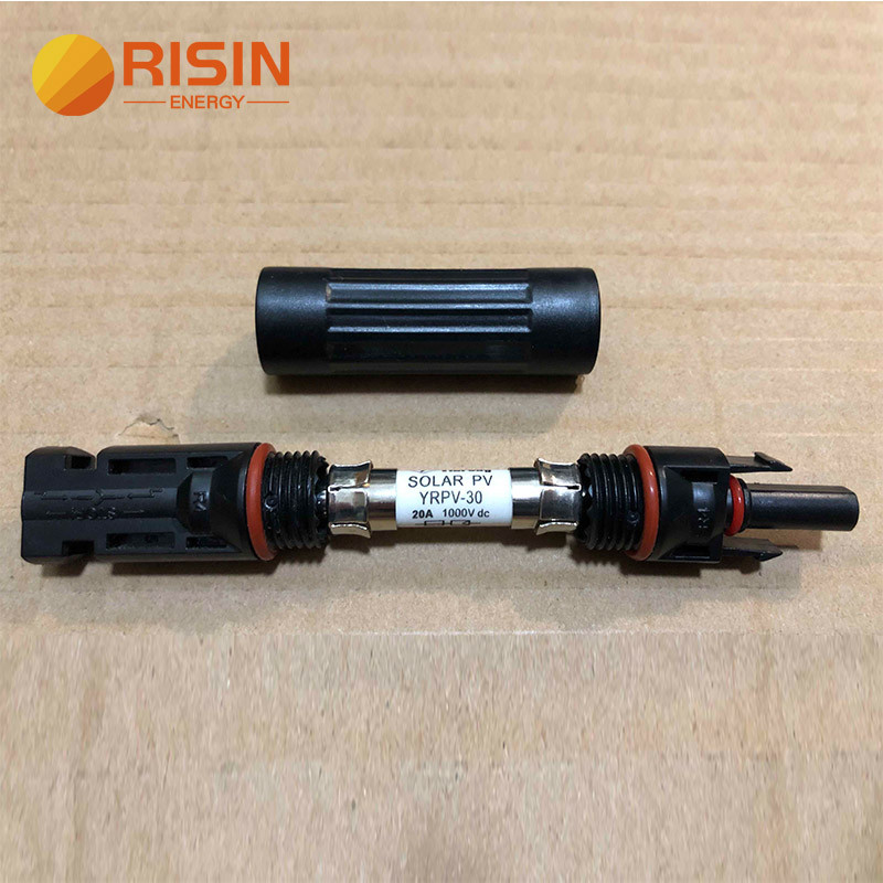 ตัวเชื่อมต่อฟิวส์ขั้วต่อ PV พลังงานแสงอาทิตย์ไฮเทค MC4 ขั้วต่อฟิวส์ในตัว