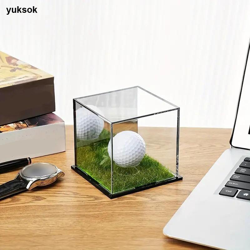 Yuksk Golf Ball Display Case อุปกรณ์กันฝุ่นสำหรับลูกกอล์ฟ ออกแบบเป็นทรงลูกบาศก์ เพิ่มความสวยงามและเหมาะทำของที่ระลึก