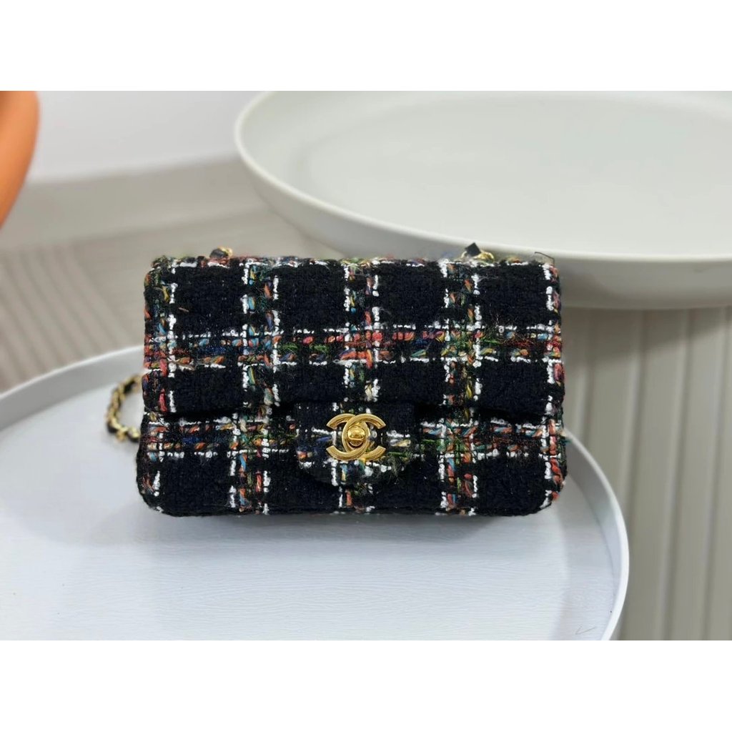 CHANEL กระเป๋า woolen flap สายโซ่ ใช้เป็นกระเป๋าสะพายไหล่หรือข้างได้