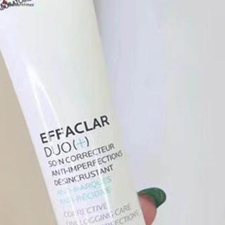 โลชั่นรักษาสิวแบบ Dual Action 40 มล. สําหรับผิวมันด้วยกรดซาล…