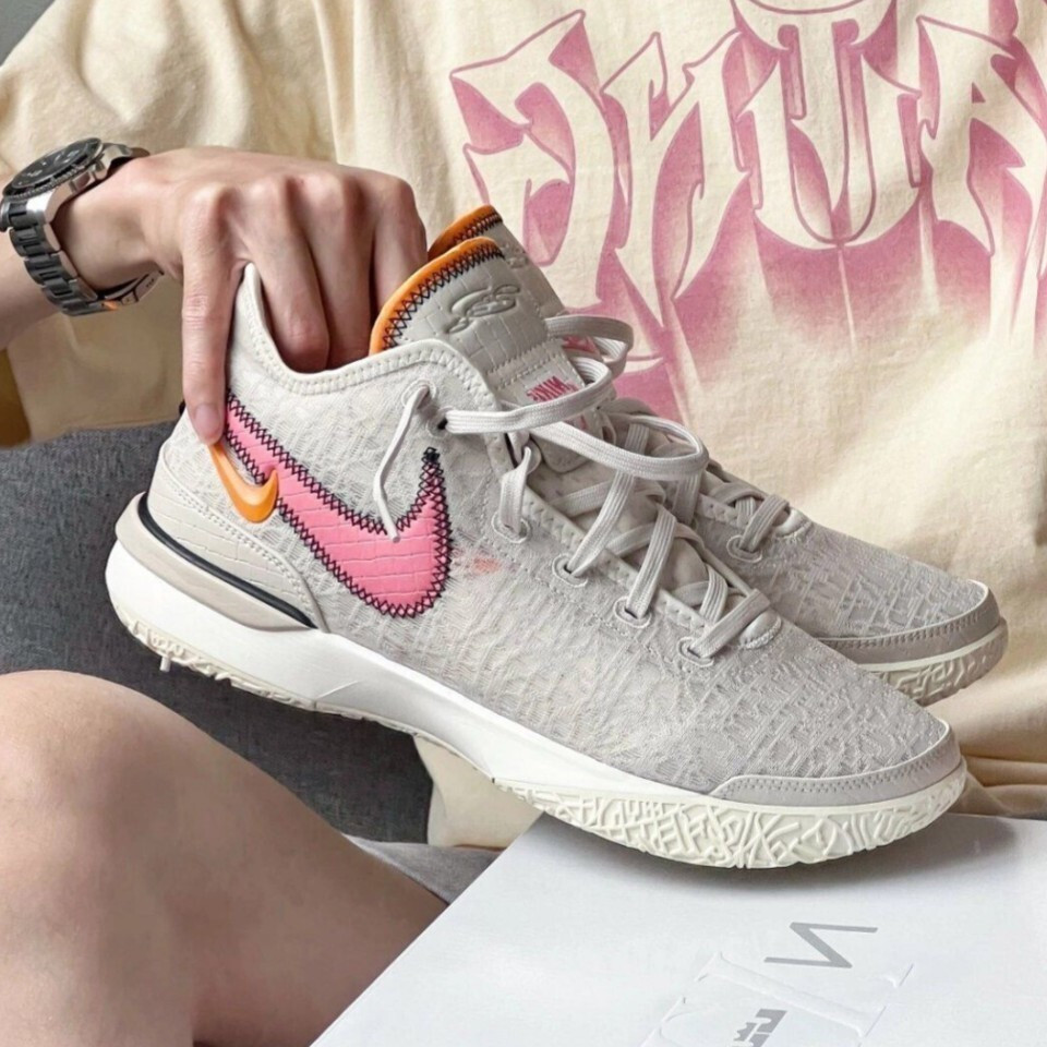 Lebron 20 Gen EP รองเท้าบาสเก็ตบอล Low-Top Cushioning Anti-Slip สวมใส่น้ําหนักเบารองเท้าเทนนิสผู้ชาย