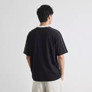 B&R ฤดูร้อนสินค้าใหม่ เสื้อยืดคอกลม T-shirts สีต่อ ความรู้สึกของการออกแบบ เย็นระบายอากาศ นุ่มสบาย