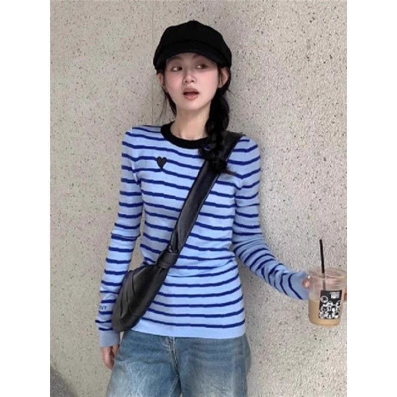 ต้นฤดูใบไม้ร่วงลายแขนยาวลําลองรอบคอสีฟ้า High-End เสื้อผู้หญิง cod ไม่สม่ําเสมอแฟชั่นฐาน t-Sense ถัก