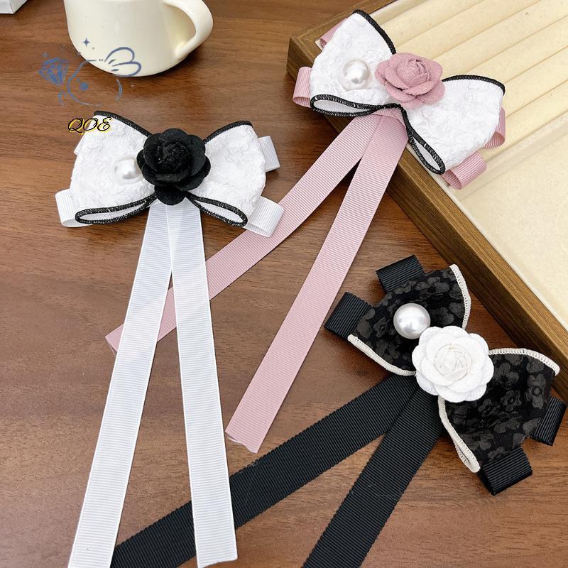 [QOE] Camellia เข็มกลัดดอกไม้ Pins สําหรับผู้หญิงผ้า Bow Tie JK สไตล์วิทยาลัยเสื้อคอ Pin เครื่องประด