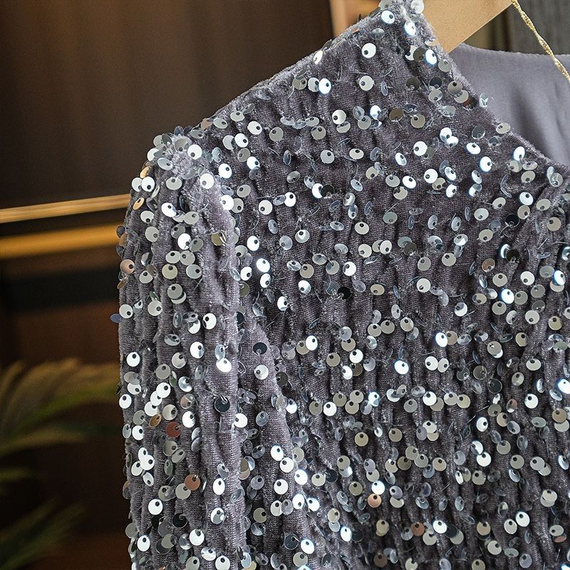 เลื่อมรอบคอกับเสื้อยืดแขนยาวผู้หญิง ออกแบบมาเพื่อความสะดวกในฤดูใบไม้ร่วงและฤดูหนาว สไตล์วิสUAL TEMPE