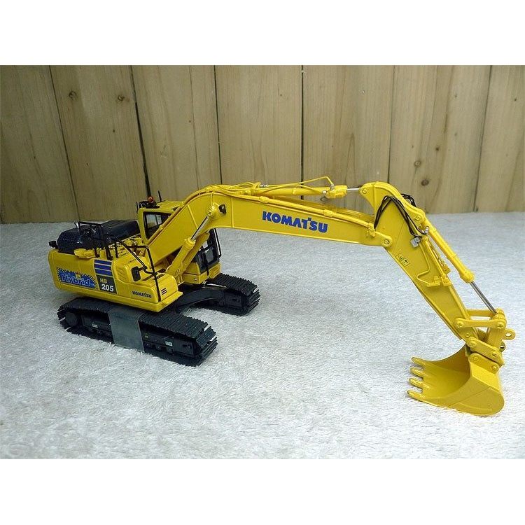 [คลังสินค้าพร้อม] Komatsu HB205-3 Komatsu Excavator Forklift Alloy Engineering Vehicle Model ของแท้ฝ