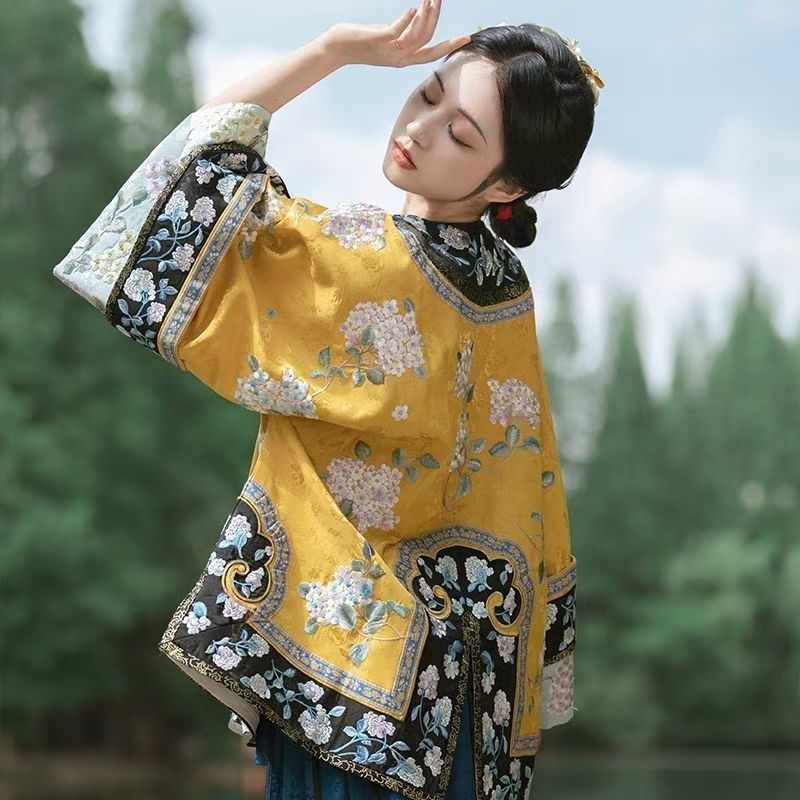 清汉女清หญิง中式重工印花清新款马面格式汉Qing Han ผู้หญิง Qing Dynasty Heavy อุตสาหกรรมการพิมพ์ Qing Dynasty ม้าก๋วยเตี