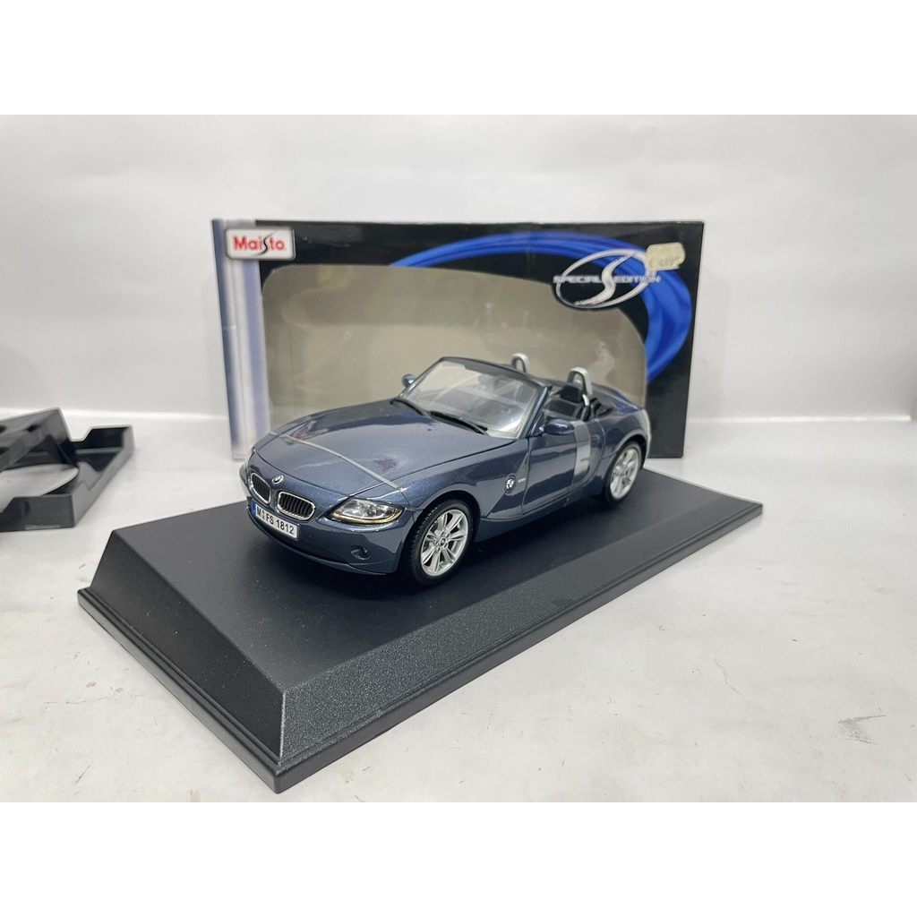 Meritor Maisto 1/18 BMW BMW Z4 Blue-Gray Original Bag Brand New Product Phase เสมอในกล่อง No Play No
