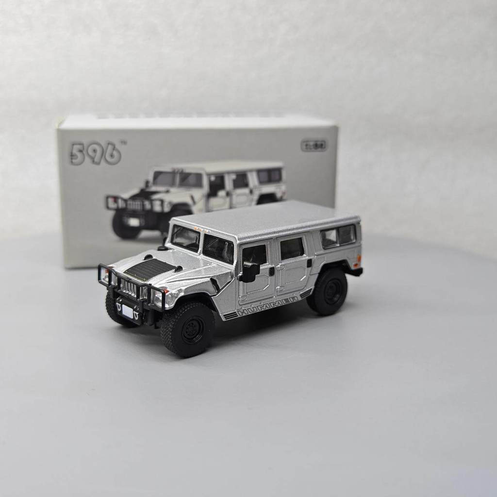 596 1: 64 Hummer Hummer H1 สีเงิน