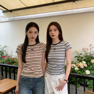 เสื้อยืด ลายทาง แขนสั้นทรงเข้ารูปสวย ช่วยเสริมสรีระให้ดูเพรียวบาง