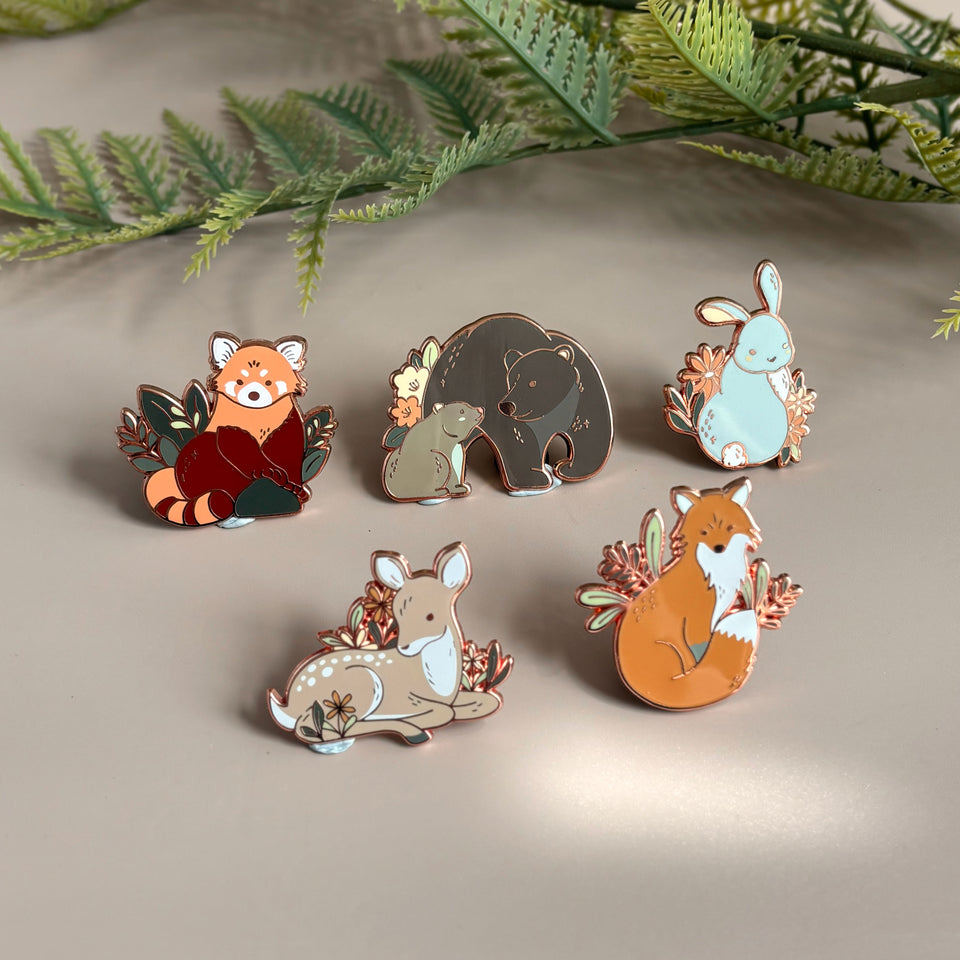 หมุดเคลือบ Papercranes Forest Friends ภาพประกอบ | Woodland Animal Pin Badge อุปกรณ์เสริมกระเป๋าเป้สะ