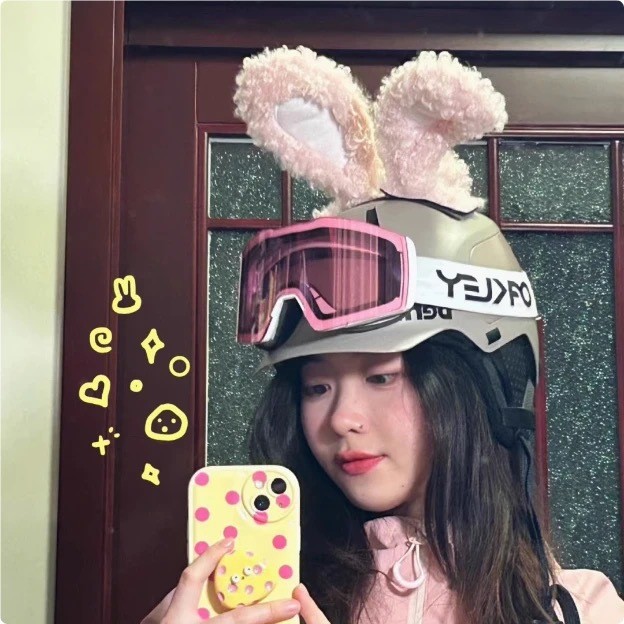 Motorcycle Helmet Male and Female Cute Ears Electric Car Motorcycle Helmet Decoration Ski Helmet Ear
