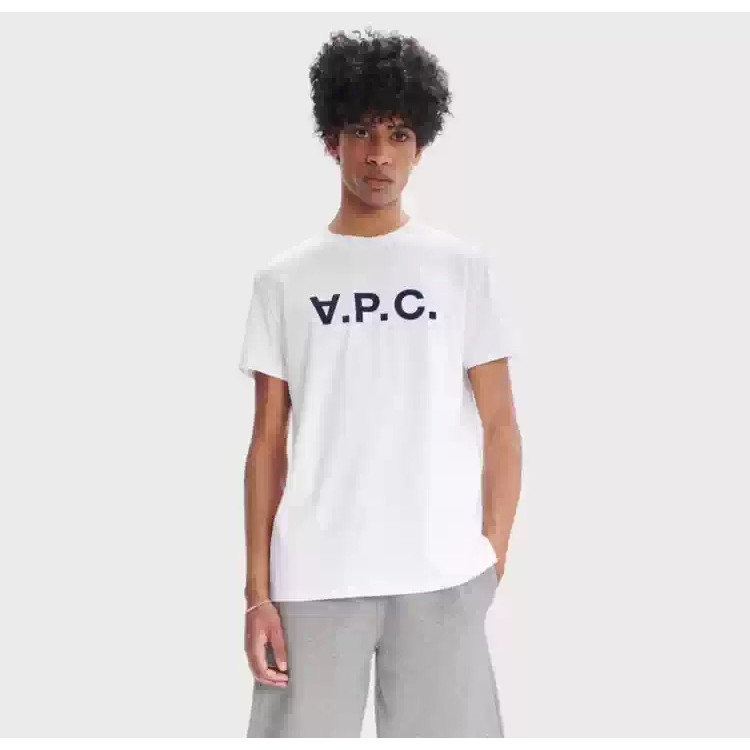 ฤดูร้อนรอบคอผ้าฝ้ายแท้ APC Inverted Letter พิมพ์เสื้อยืดแขนสั้นขนาดใหญ่ 232