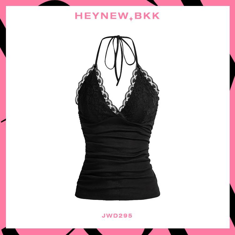 เสื้อคล้องคอดีไซน์ลูกไม้ เน้นสรีระให้สวยงามและเซ็กซี่