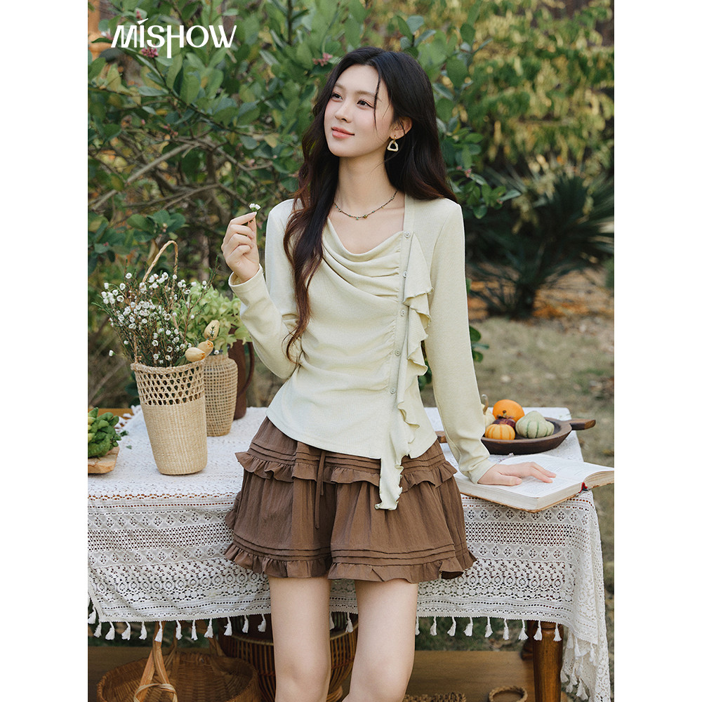 MISHOW ท้อปผู้หญิงแขนยาวแบบdraped ตัดเย็บลายพองและปุ่มไม่สมมาตร สไตล์ฤดูใบไม้ผลิ สีเขียวอ่อน