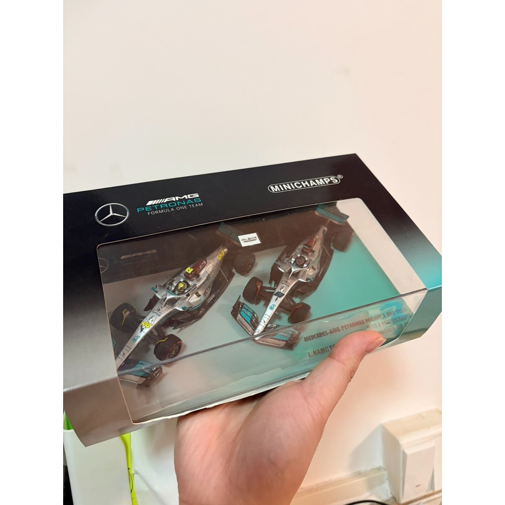 [คลังสินค้าพร้อม] Mini Cut Minichamps 1: 43 Benz Benz W13 44 #Hamilton Russell Bahrain Bahrain รถคู่