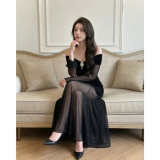 เดรสยาวหางปลา เปิดไหล่ ดีไซน์พับลงได้ สม็อคกลางและข้างลำตัว มีซับใน แขนกระดิ่งผ้าตาข่ายซีทรู แถมเข็มกลัดเพชร #9306