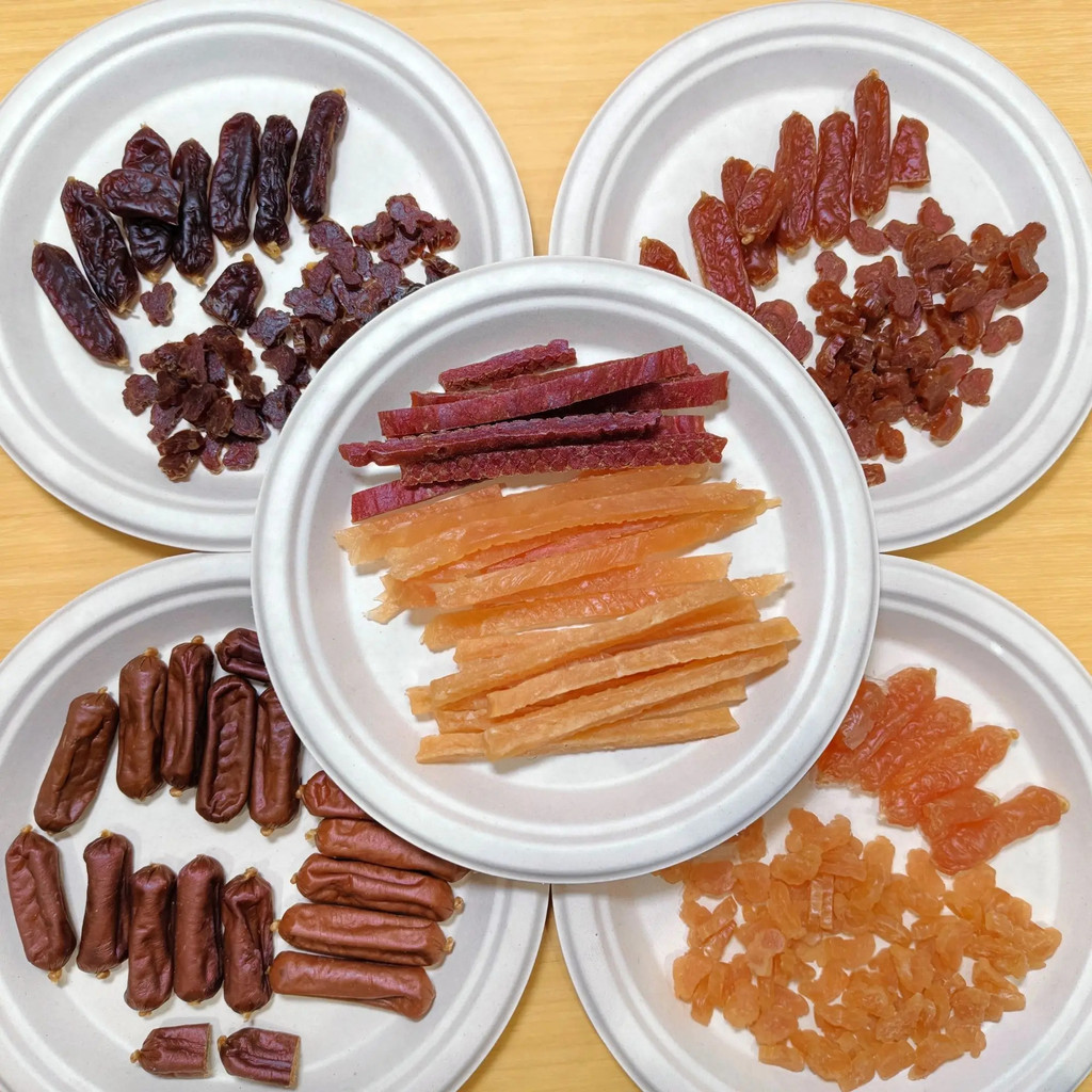 OEM/ODM ปรับแต่งปราศจากธัญพืชราคาที่ดีที่สุดโรงงานโดยตรงหลายรสชาติขนมแมวและอาหารสุนัขสําหรับสัตว์เลี