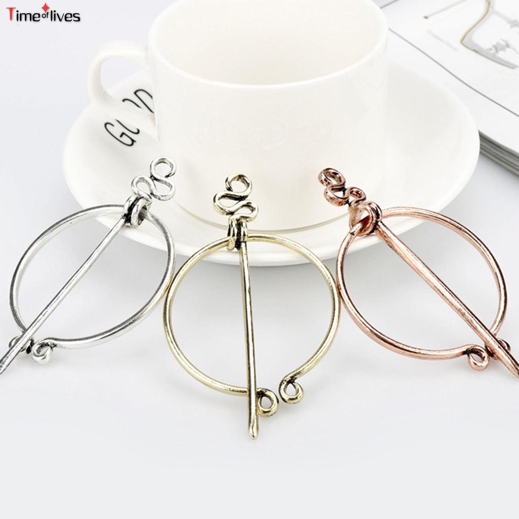 เครื่องประดับแฟชั่น Retro Viking Theme สไตล์สำหรับผู้หญิง รวมถึงชุดผ้าพันคอและเข็มกลัด Pin