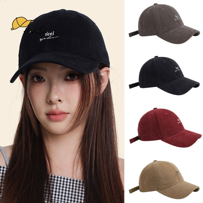 [พร้อมส่ง] หมวกแก๊ปผู้หญิง ทรงนุ่ม หมวกเบสบอลปักตัวอักษร สไตล์เกาหลี มินิมอล กันแดด หน้าดูเรียวเล็ก ผ้าคอตตอน