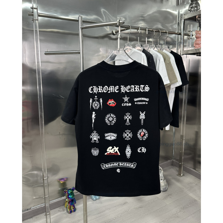 เสื้อยืดแขนสั้นคลาสสิก ทำจากผ้าฝ้ายพร้อมพิมพ์ลายโลโก้ที่ด้านหลัง