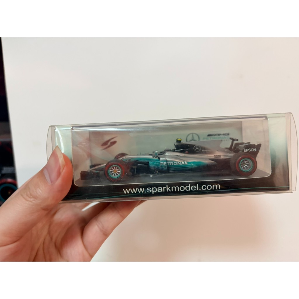 Spark 1/43 Mercedes Benz w08 Bertas Russia First Win