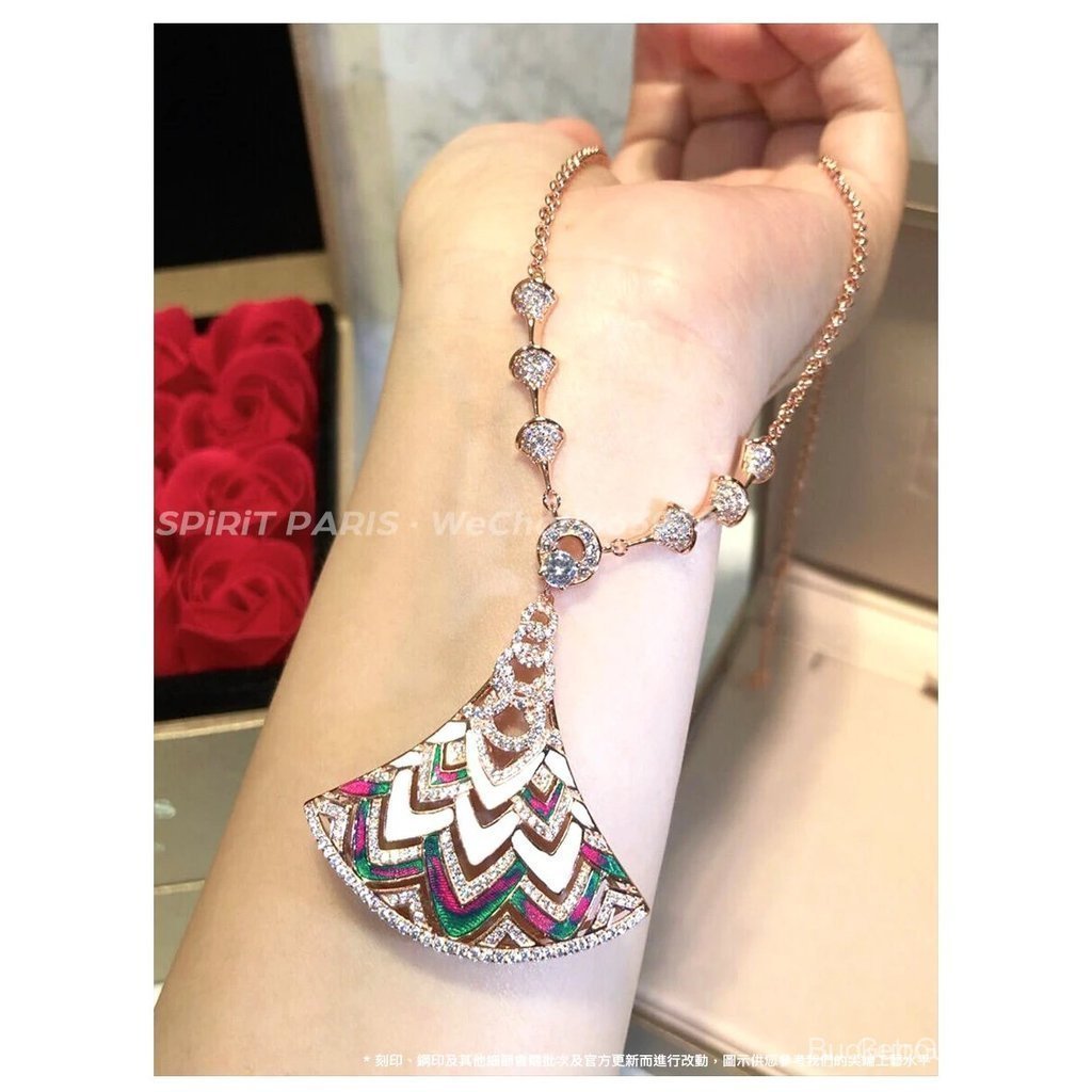 สร้อยคอมีจี้ลายพราง BVLGARI ชุบด้วยทองคำขาว 18K