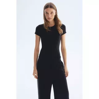 H&M(เอชแอนด์เอ็ม) บอดี้สูทไมโครไฟเบอร์แขนสั้น Women Short-sleeved microfibre body 1306119_1