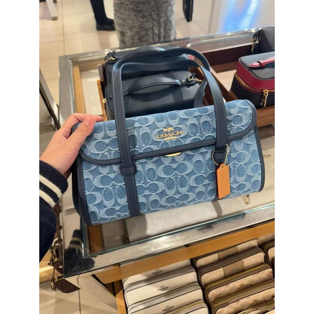 กระเป๋าสะพายข้าง Chambray Bridget 34 Underarm Baguette สำหรับผู้หญิง รหัส CDE94