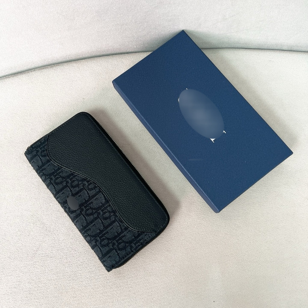 【ก่อนสั่งสอบถาม】ราคา4200 DD C315 กระเป๋าสตางค์ กระเป๋าผู้ชาย หนังวัว แบบยาว ซิป ขนาด 19.8*11cm