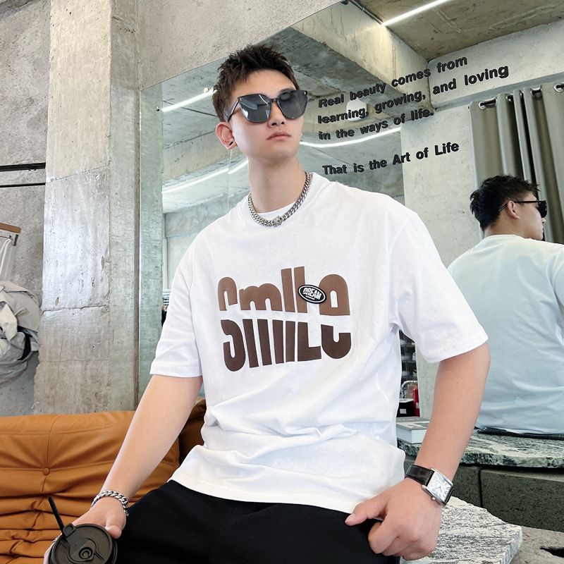 2026 แฟชั่น 2026 หนักผ้าฝ้ายแขนสั้นเสื้อยืดผู้ชายรอบคอฤดูร้อน อิน ด้านบนหลวมรอบคอ ถนน สวมใส่อินเทรนด