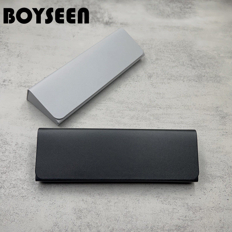 กล่องแว่นตาพกพาสำหรับผู้ใหญ่ ทำจาก PVC และมีลาย Mercerized Texture ดีไซน์สำหรับคนสวมคอนแทคเลนส์หรือน