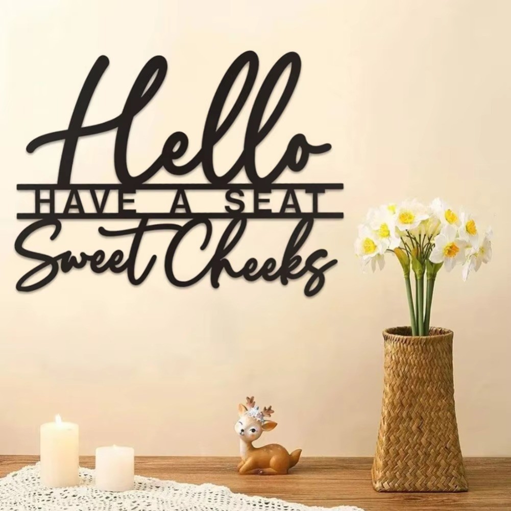 CIFbuy Modern Black Hello Sweet Cheeks ป้ายโลหะสําหรับตกแต่งห้องน้ํา Chic Home