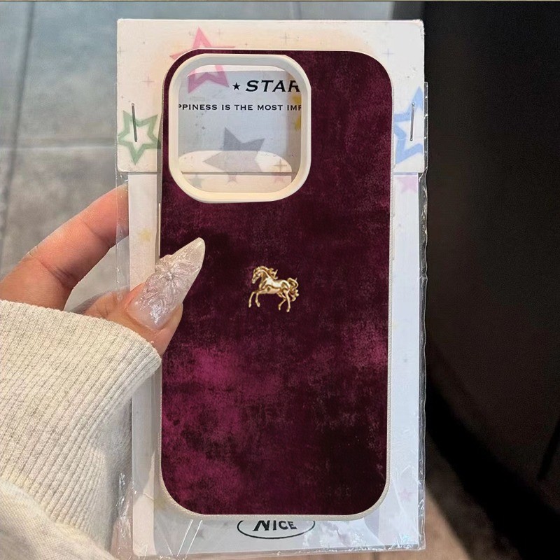 ไวน์แดงด้านล่างทองม้าพิมพ์เคสโทรศัพท์สําหรับiPhone 17 AIR 16 15 14 13 12 11 Pro Max Plus 16E XS Maxสไตล์มินิมอลหนังกันกระแทกฝาครอบป้องกัน