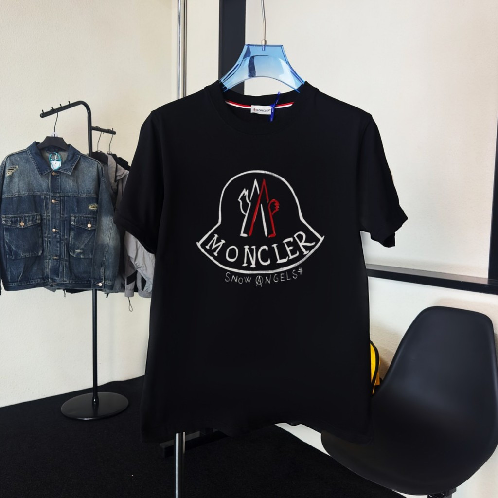 Moncler2026 Moncler-สไตล์ใหม่6XLคลาสสิกรอบคอแขนสั้นเสื้อยืดผู้ชายผู้หญิงสไตล์ขนาดใหญ่สบายกีฬาแขนสั้น
