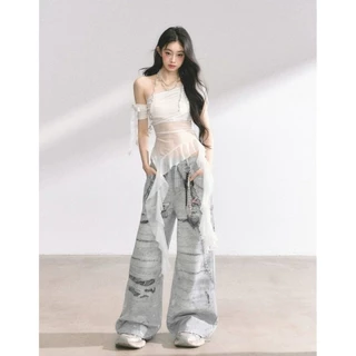 เสื้อยืดสไตล์เกาหลีเปิดไหล่ ออกแบบแขนสั้น วัสดุบางเบา สวมใส่ง่าย